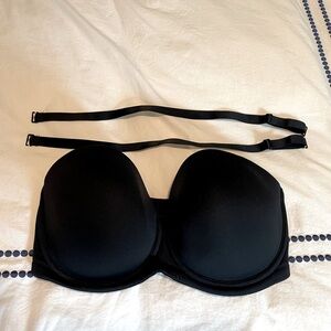 Wacoal strapless bra, worn once, removable straps included.